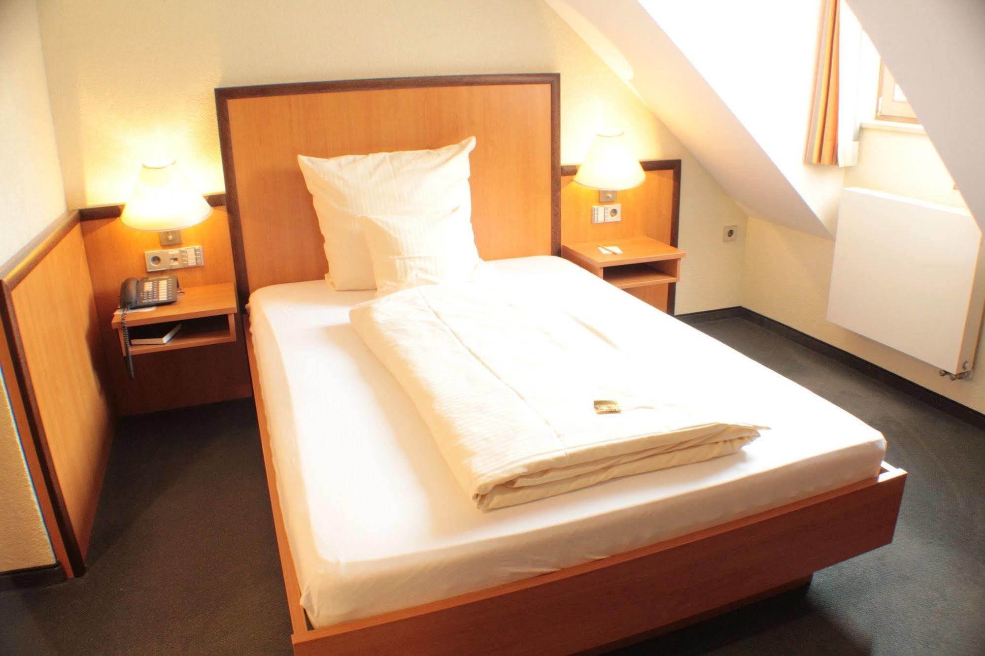 Living & Serviced Apartments By Blauer Wolf Gunzenhausen Exteriör bild